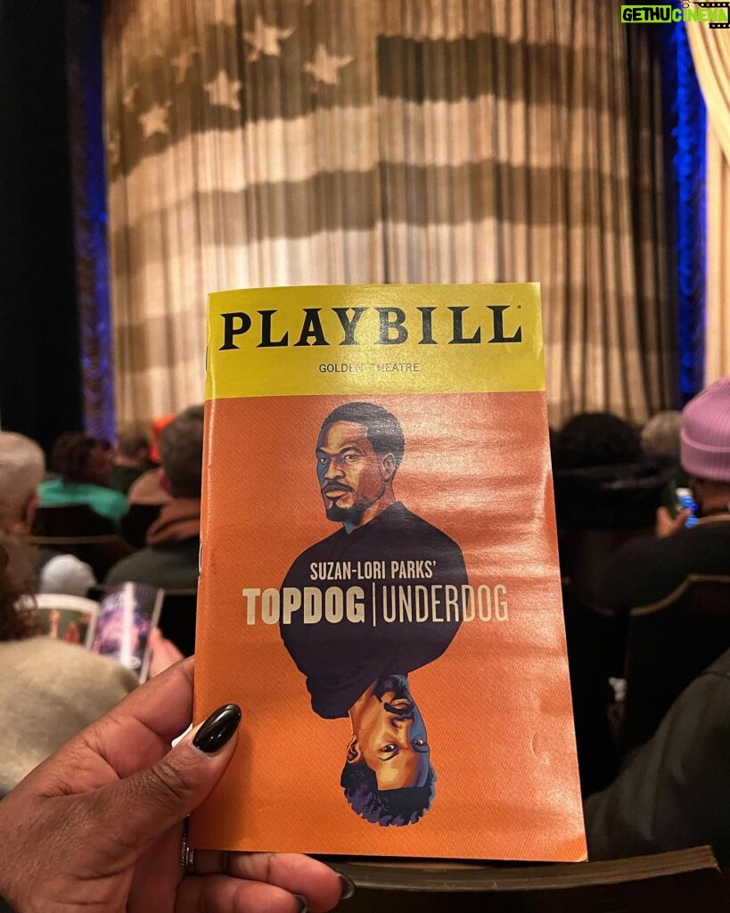 Uzo Aduba Instagram - Happy Closing to @topdogbway This show was excellent. Across the board. @suzanloriparks365 your words continue to possess and ring with power, @iamkennyleon your artistry and talent remain a force, sir. And big ups to @coreyhawkins and @yahya for your incredible incredible performances and magic together. Bravo! It’s been a great first act of the season. Can’t wait to see what the next act has to bring! #theaterkid