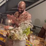 Uzo Aduba Instagram - Happy birthday to my friend @carlclemonshopkins. It was such a joy to celebrate another year of life with you. I hope for another beautiful trip around the sun. May more love and joy continue to come into your life. And thank you for letting me experience @thebillionairechef. The journey that he gives from food, to culture, to story is incredible. His food is a passport to Nigeria. One of the best meals and experiences I have ever had. What a dope, cool vibe. If you ever get a chance to try @thebillionairechef you will be fed in an abundance of different ways.