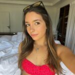 Valentina Oliveira Instagram - Começando a semana já com saudades de um solzinho 💖☀️🫧