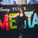Valentina Romani Instagram - Ieri sera a Roma c’è stata l’anteprima di Elemental, il nuovo film Disney Pixar diretto da @petesohn18 che uscirà nelle sale il 21 giugno. Prestare la voce al fuoco, la mia Ember, è davvero un sogno che si realizza. Grazie ai miei adorati @massimilianomanfrediofficial , @mg.napolitano e @chris.murgia per avermi preso per mano e aver reso possibile questa magia. E grazie a @stefanodemartino Grazie alla famiglia Disney. Grazie @studiosegre @_giadagiordano @pamela.maffioli @womentalentsmilano @clascutti @t.b.beauty @moschino Ph @virginiabettoja @giulia_parmigiani_photography Ci vediamo al cinema.. per alimentare la nostra luce ❤️‍🔥