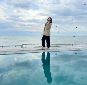 Valentina Rubtsova Instagram - Если где-то нет снега, значит где-то снега два.🌊