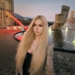 Valeria Lukyanova Instagram - В данный промежуток времени кастовую чистоту соблюдать крайне необходимо! Благодаря огромной волне высоких вибраций, исходящих частиц разогнанных из церна любые энергии очень быстро приобретают свою плотность, поэтому когда общаешься с низко-вибрационными людьми можно упасть вниз , в их событийность. Поэтому если вы не хотите проблем , таких людей нужно остерегаться или держать их от себя на большом расстоянии , хотя в этом сейчас нет никакого смысла. Сейчас вибрации настолько разогнались , что можно притянуть к себе и более интересных людей во мгновение ока, стоит только знать методики. Я бы сказала , что сейчас магией может владеть даже самые неспособный человек , т к у нас действительно сейчас преобразовано намерения , причём абсолютно у всех , кто что-то делает. Вы это заметили?