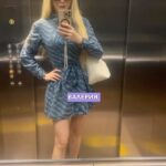 Valeria Lukyanova Instagram - — Да, в конце XIX века во Франции высшее образование получали почти исключительно мужчины, а образованию женщин уделялось мало внимания, — сказала Дзинтара. — Мария познакомилась с Пьером Кюри, который заведовал лабораторией в Школе промышленной физики и химии. Они поженились и стали работать вместе. Мария при заключении брака взяла двойную фамилию — Склодовская-Кюри. Когда супруги Кюри узнали об опытах Антуана Беккереля (см. «Наука и жизнь» №5, 2015, «Сказка о Сен-Викторе и Беккереле, открывших таинственное излучение»), Мария выбрала радиоактивность темой своей диссертации. Она решила проверить, какой радиоактивностью обладают образцы урана из разных месторождений. В то время уже было известно, что излучение урана вызывает ионизацию воздуха и увеличение его проводимости, которую можно измерить с помощью простого электрического прибора. — Верно, это несколько облегчало работу, но всё равно её было очень много. Измерив ионизацию от разных образцов, Мария убедилась, что урановая руда из чешского месторождения Иоахимсталь в четыре раза активнее, чем образцы из других месторождений. Супруги Кюри предположили, что в этой руде кроме урана присутствует ещё какой-то активный элемент. С 1898-го по 1902 год в плохо приспособленном сарае на улице Ломон они переработали восемь тонн урановой руды! Результатом этого титанического труда стало получение образца вещества с такой высокой радиоактивностью, что он светился в темноте! Исследования показали, что это новый элемент. Супруги назвали его радием. 👇🏻👇🏻👇🏻 #радий #наука #мариякюри #аматуе #феминизм #равноправие #валериялукьянова #метафизик