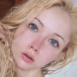 Valeria Lukyanova Instagram - Красота и молодость - это успех ! При чем красота и молодость ( настоящая) - наработки образа жизни человека , и иногда опыта прошлых жизней ! Если нет красоты внутренней, нет благородства и духовных ценностей никакие процедуры по омоложению и тем более операция не помогут вам вернуть красоту и молодость!! красивыми таким женщинам стать НЕ УДАСТСЯ!! Это будет красота , а ля инстаграм, сплошные фильтры и редакторы фигуры и кожи, все мы знаем как такие женщины выглядит в реальности . Даже введённый в литрах не всегда помогают лично у меня глаз наметанный , в инстаграм ты конфетка, а на деле - корова, а не газель) при чем я не только о фигуре. Почти любая милашка на фото, на видео имеет абсолютно грубое , ни разу не милое лицо! Чаще всего ещё и не обременённые интеллектом! Все потому что живут ради материальных ценностей! Сложно себе представить человека, который выставляет сплошные покупки и похода в ресторан на своей странице согласитесь это очень странно. Но есть свой таких людей кто это делает….. не это является красотой человека, его образ жизни его интересы и ценности…. Вот откуда рождаются красота , молодость , так что всё не так просто… «ожидание - реальность» ИНАЯ! Красота не дается просто в подарок! Ее надо заслужить и выстрадать ! Ее НЕТ у кого попало . Интересно есть ли те кто из вас готова к тому что бы полностью поменять свою жизнь ради того чтобы остановить процесс старения и стать свежее???!!! предлагаю прямо сейчас подписаться на мою группу по ссылке в профиле — там я расскажу вам про тайну «стаканчика омоложение» , который всегда со мной… такой техникой никто не пользуется кроме меня и моих учеников .. я об этом вам никто не расскажет …. #омоложение #аматуе #омоложениебезопераций #красота #красивыедевушки #эзотерик #эталон #валериялукьянова