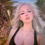 Valeria Lukyanova Instagram - Наша жизнь имеет множество параллельных реальностей и ветвей . И малейшее искривление влечет за собой довольно мощное изменение касательно траектории вашего движения , от каждого миллиметра исходит дальнейшее искривление всего пространства…. Поэтому необходимо взвешенно и осознанно подходить к каждой мысли, просчитывать ментальные конструкции наперёд… Вам удается взять под контроль событийность и понять как вы влияете ? #событийность #реальность #управлениереальностью #аматуе #валериялукьянова