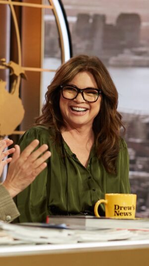 Valerie Bertinelli Instagram - Valerie Bertinelli (@wolfiesmom) reveals the life-changing inspiration behind her new book, “Indulge.”