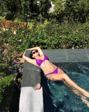 Valerie Bertinelli Instagram - 2014 #tbt This is a 150lb body on a 5’4 frame. I don’t weigh myself anymore because this is considered overweight by who’s standards I don’t know. It’s stupid and I believed them for far too long. I now, finally, know that I am a kind, considerate, funny, thoughtful woman. So please remember, who you are and what your character is, should never be overshadowed by what size you are or how much you weigh. 
You are enough. 
Just the way you are. Fuck ‘em 💜#throwbackthursday