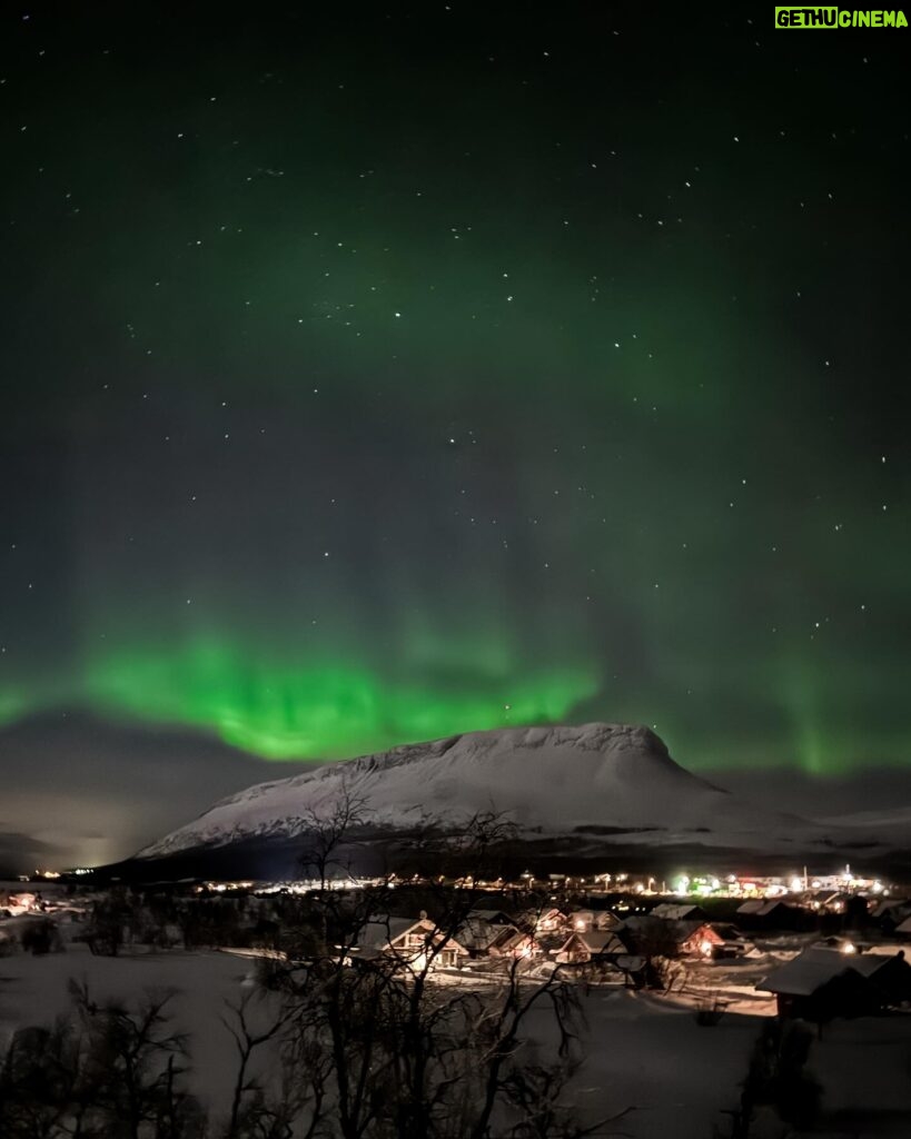 Valtteri Bottas Instagram - @stakef1team colours everywhere 💚 #VB77 #Arctic #Finland