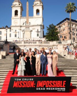 Vanessa Kirby Instagram - Rome @missionimpossible ❤️
So wonderful to be back with you all. I love you so much!! 
Can’t wait for the world to see you all kill it @tomcruise @wellhayley @officialrebeccaferguson @pom.klementieff @simonpegg @esai_morales 
#MissionImpossible