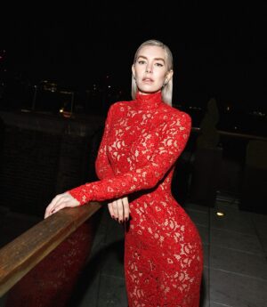 Vanessa Kirby Instagram - @criticschoice