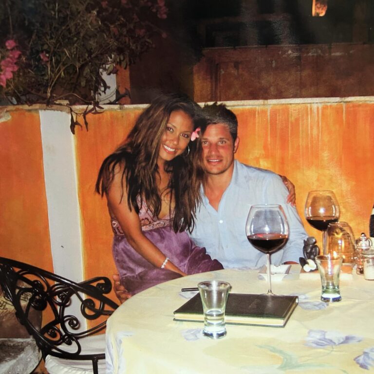 Vanessa Lachey Instagram - ❤️November 9, 2006❤️18 years ago, we celebrated our first birthday together. I will never forget the feeling I had in my heart when you told me we had the same birthday!… You were meant for me! I Love sharing my birthday with You, but more importantly, I Love sharing Life with You! Happy Birthday, My Love! To Us! ❤️