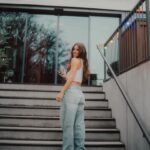 Vanessa Mai Instagram - Was ein cooler Tag 💕 Da kommt was auf euch zu 😮‍💨 Im Mai geht’s „rund“ 😃🍕 Was glaubt ihr? Ich bin gespannt was ihr denkt 😁