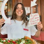 Vanessa Mai Instagram - MEINE PIZZA IST DAAAA!! Endlich!!!! Ich hatte es ja schon angedeutet, dass es im Mai „rund“ geht 🍕🍕🍕 Mein weiteres Highlight/Mailight 😃: Ab jetzt könnt ihr in eurer @losteria.de meine eigene Pizza mit dem Namen PRIMAVERA bestellen!🥹 Sagt mir unbedingt wie sie euch schmeckt. 😋