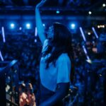 Vanessa Mai Instagram - HABEN WIR DAS GESTERN WIRKLICH ERLEBT? Ich hatte den Spaß meines Lebens!! STUTTGART wir müssen uns wiedersehen!!! Ich hab euch den ganzen Abend nochmal ins Highlight ZUHAUSE2024 gepackt. Ich möchte an dieser Stelle dem Team im Hintergrund danken, die diesen Abend erst möglich gemacht haben. Ihr habt alles gegeben und noch mehr. Deshalb aus tiefstem Herzen DANKE, dass ihr mir diesen Traum ermöglicht habt. Und ohne die Menschen, die uns sehen wollen, geht es natürlich auch nicht. Deshalb DANKE an alle, die sich gestern Abend für uns und das Konzert entschieden haben... Ich hoffe, dass ihr mit einem schönen Gefühl schlafen gegangen seid… Ich auf jeden Fall. ❤️ Wir sehen uns auf ZUHAUSE BEI DIR TOUR ab November!!! Wer nicht so lange warten möchte, wir spielen richtig schöne Sommer-Konzerte. Vielleicht ist ja ein Termin für euch dabei? Egal wann, ich freu mich schon einen auf ein Wiedersehen!! 🫶🏼 📸 @niko.neithardt