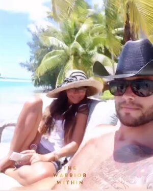 Vanessa Marcil Instagram - Walk away from that person that you have a gut feeling about. You know that feeling? Some part of you doesn’t trust them. There’s a voice in your head that keeps trying to get your attention during the tough times that says “They aren’t
Showing up in the way that I need. They don’t have my back when shit gets tough”
Listen to your gut as that IS your higher power telling you that you’ve learned what you were meant to learn with them and now it’s time to move on. You deserve to be safe. You deserve to spend your time with someone you respect and admire. Ever wonder what love is? Love is respect. Love is admiring who someone is as a parent. Love feels peaceful…not chaotic. Love heals. Walk away today so that you don’t miss the miracle that is right around the corner. You. 
#ImWithYouSister