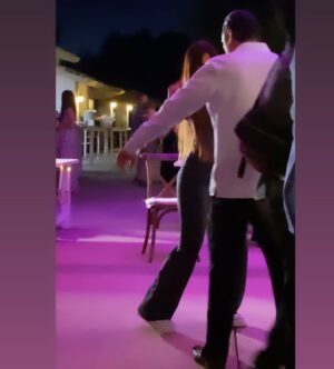 Vanessa Marcil Instagram - Um..... Dancing w @mauricebenard So how was your night? 😳 #Bitchpleaseimbrenda