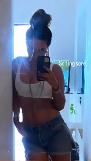 Vanessa Marcil Instagram - So f ing sore I can’t sit down to pee. So I’m learning to pee standing up. I mean, I was the man so many times in past relationships that this is something that I should know how to do already? It’s never too late. To learn, to pee standing up and to stop dating pansies. You can do it! I feel alive. #Dontdatepansies #realmen #chickmafia