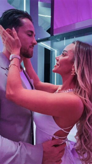Vanessa Mariposa Instagram - best part of 2023 ♥️🔐
anzeige
______
#vanessamariposa #newbeginning #2024 #couple