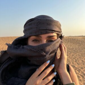 Vanessa Martins Instagram - 2a vez pelo Dubai. Desta vez a viver a cidade de forma diferente. Com turismo à mistura quisemos perceber como seria fazer vida por lá. Adaptámos as nossas rotinas de Portugal lá e apesar de ser uma forma de viver diferente, Dubai é sempre incrível de conhecer e um “até à próxima”. 
E vocês o que mais gostaram na vida Dubayy?

#PlatinumHeritage #BeAHERO#
@platinumheritage
