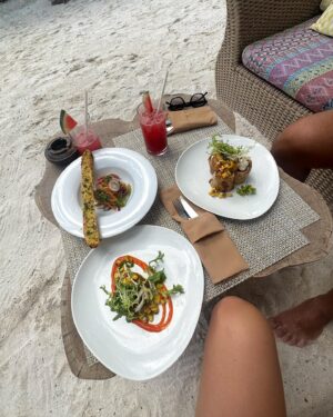 Vanessa Martins Instagram - Day 1. Comer, snorkeling, duas sestas por dia, caminhar, e pouco mais. 
@constancehotels 
@bestravel.viagens 
@tuiportugal 

#bestravelviagens #MyConstanceMoment #livehappy