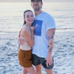 Vanessa Merrell Instagram - Hey guys! I posted a new vlog on my personal channel ♡ link is in my bio! 🌴