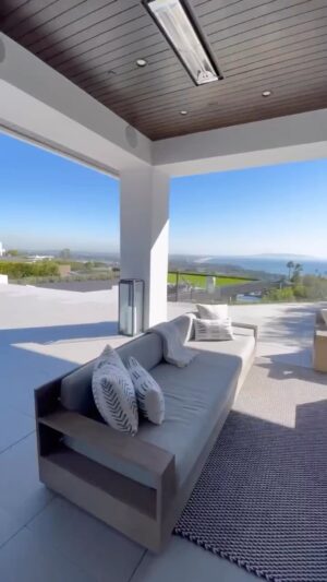 Vanessa Villela Instagram - Real Estate Day 🏠 💫🤩
Check out this dream home located in Pacific Palisades in Los Angeles, California, 😍
Contact me for more details and information.

Día de Bienes Raíces🏠 💫🤩
¡Miren que hermosa casa ubicada en Pacific Palisades en Los Ángeles, California! 😍
Contáctame para más detalles e información.

#realestate #luxury #interiordesign #luxuryrealestate