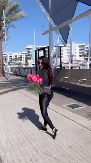 Vanessa Villela Instagram - Best way to live, la vida en rosa! 🌸🌺🌸🌺🌸
Happy Saturday familia! Plans for the weekend? 

La mejor manera de vivir, la vida en rosa! 🌸🌺🌸🌺🌸
Feliz Sábado familia! Planes para su fin?