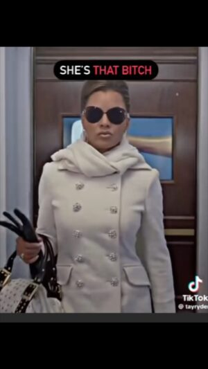 Vanessa Williams Instagram - Fashion Fridays courtesy of @uglybetty.quotes ..I giggled 🤭…