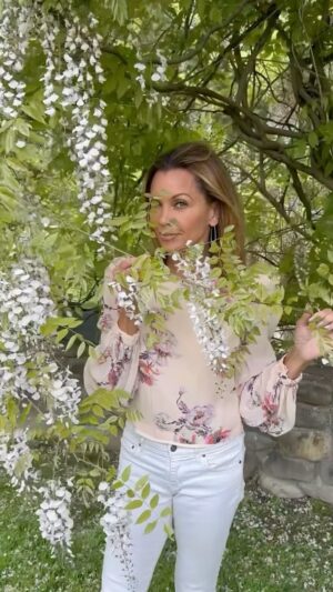 Vanessa Williams Instagram - Feels like I’m back on Wisteria Lane