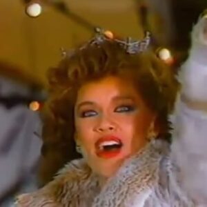 Vanessa Williams Instagram - Can’t believe it’s been 40 years?! Happy Thanksgiving 🦃 🧡