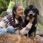 Varsha Bollamma Instagram - A kutty love story 🥹🩵🐶 . . #throwback