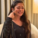 Varsha Bollamma Instagram - Haters will say that’s not a dimple 😌🤭🖤 .