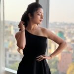 Varsha Bollamma Instagram - What do you call it when a person wearing a black dress makes jokes? . . Dark comedy 🤓🤓🤓