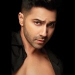 Varun Dhawan Instagram - 👀