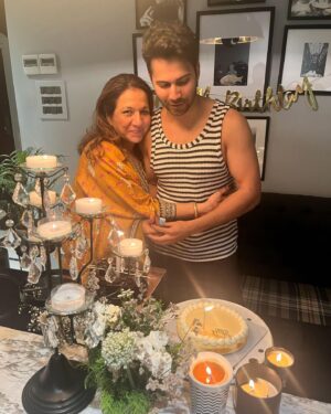 Varun Dhawan Instagram - Growing, learning and yet trying to stay the same thank u for all the wonderful wishes and love. 
P.s - I ate very lil bit of that cake since I start a new movie 🎥 very soon so very excited about that !!!!