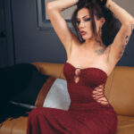 Vera Bambi Instagram - Wait, I just need one more minute, I want to change my hair. Which photo is your favorite?