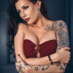 Vera Bambi Instagram - I'm ready for date night! What are we doing?