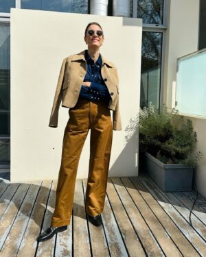 Vicky Kaya Instagram - Just another manic Friday! 🎶 🫶🏻 #outfit #tgif #inspo