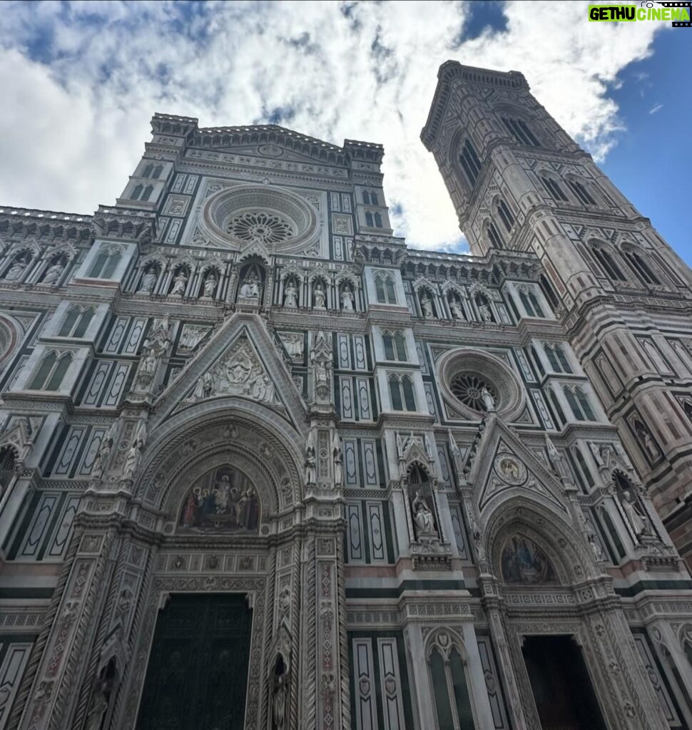 Vicky Martín Berrocal Instagram - Primera parada Florencia🤍