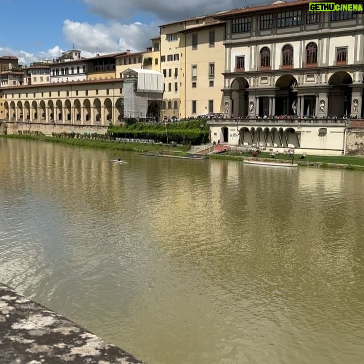 Vicky Martín Berrocal Instagram - Primera parada Florencia🤍