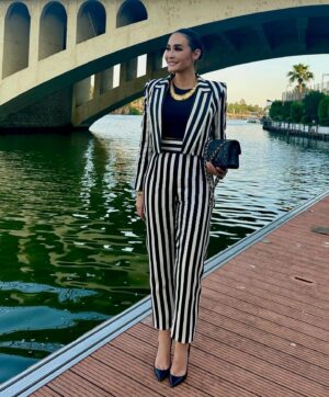 Vicky Martín Berrocal Instagram - Un día de feria 🎡 

Total look @victoria.coleccion ESTUDIO
Collar @paolasighinolfi_ 
📸 @mr_jdelgado