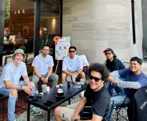 Vino G. Bastian Instagram - Sekte apalagi ini??? ⚡️🤦🏻⚡️

@ilmanff @jujukmargono @robbygozal @lembuwiworojati @jimmyindra