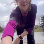 Vishka Asayesh Instagram - صبح زمستانی خود را چگونه گرم کنیم؟… با خودزنی😀🤩 #thisistheway #fitnessmotivation #getstrong #pushyourself #croosropejumpropes