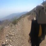 Vishka Asayesh Instagram - بعد از ٢٠ كيلومتر كوهپيمايى ويشكا ٨ ساله ميشود😀 #mountainaddict #mountainlover