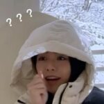 Vivian Sung Instagram - 全世界都在滑雪，我只能在家取暖 🙃