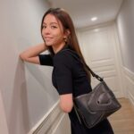 Vivian Sung Instagram - 躺了兩天養病，今天終於能水水的上班了✨🧚🏻‍♂️💕