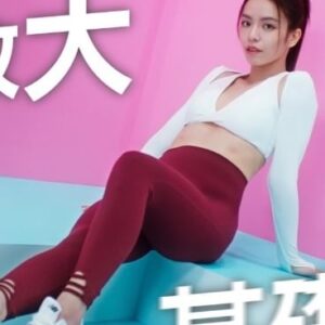 Vivian Sung Instagram - 某天上完瑜珈課，我抽到了一張牌上面寫著：『 我整個身體，正如我的臉跟手一樣，美麗與自然 』。當下立刻大笑出來，心想這靈性牌到底想要傳達什麼呢～

從大學時期開始成為船井burner愛好者，讓我在養成健康飲食、規律運動及忙碌的日子裡，更能有效的降低體脂率、加倍基礎代謝。現在的我，洗完澡後會站在鏡子前面，更懂得舒服自在地與自己的體態相處，身體跟心靈變成互相激勵的好夥伴。

抽到那張牌，我想是宇宙再次提醒著，沒有人是完美的，但讓自己的體態是美麗、自然與健康的，就能有自信地綻放人生！

burner burner～❤️‍🔥
#船井生醫 #船井burner #船井倍熱 #極纖錠 #小紅纖