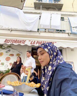 Wan Sharmila Instagram - Ciao! (Hello) 🇮🇹 

#amalficoast #rome #italy