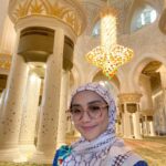 Wan Sharmila Instagram - Last day puasa. Thank you Abu Dhabi. - Louvre Abu Dhabi - Qasr Al Watan - Sheikh Zayed Grand Mosque #abudhabi