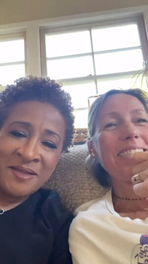 Wanda Sykes Instagram - Wow! Incredible @wnba draft tonight! 👏🏾Top talent across the board! Congrats to everyone! Yay! 🥂 @iamalexsykes #philly
